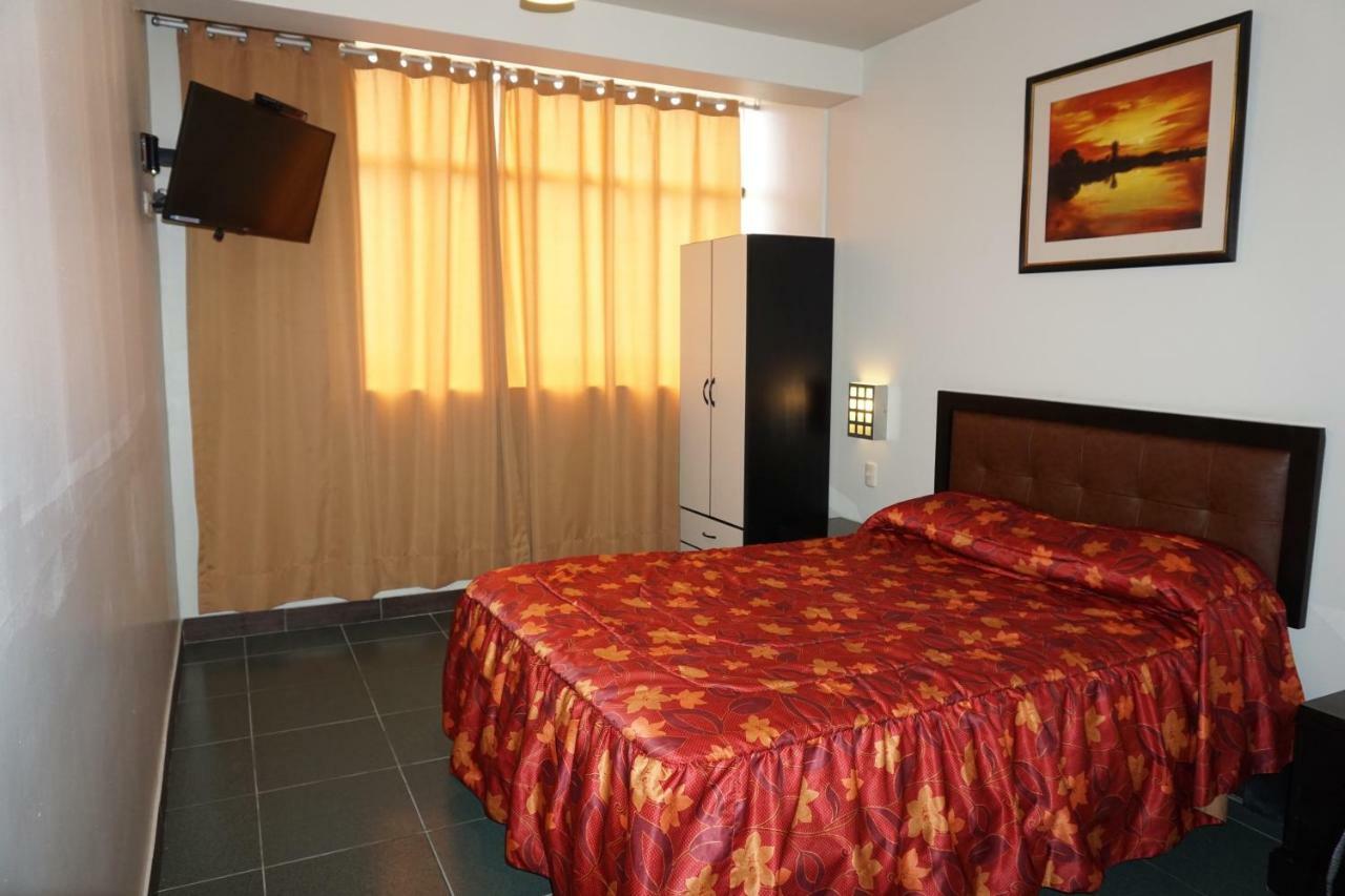 Hotel Santa Maria Lima Buitenkant foto
