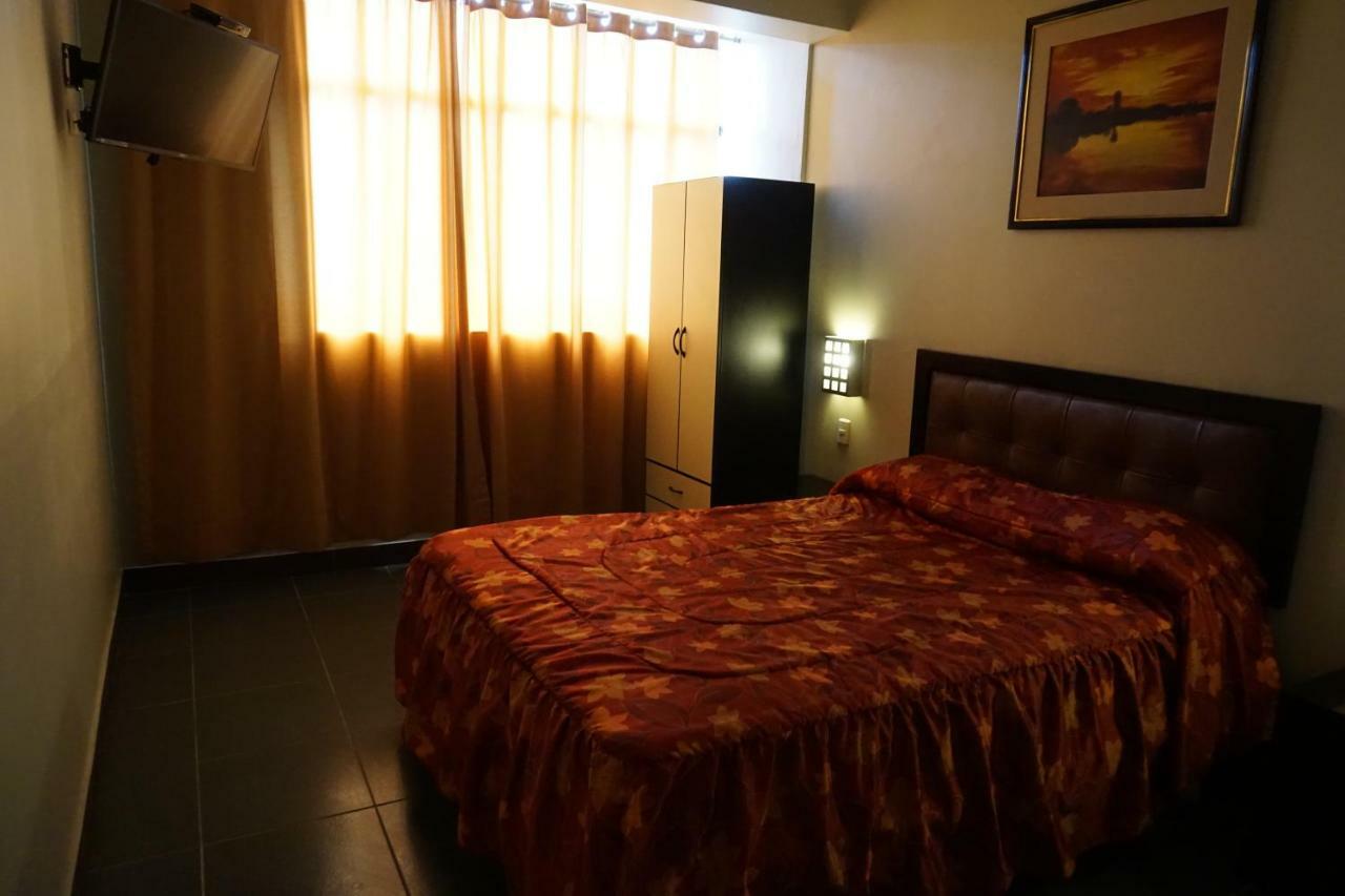Hotel Santa Maria Lima Buitenkant foto