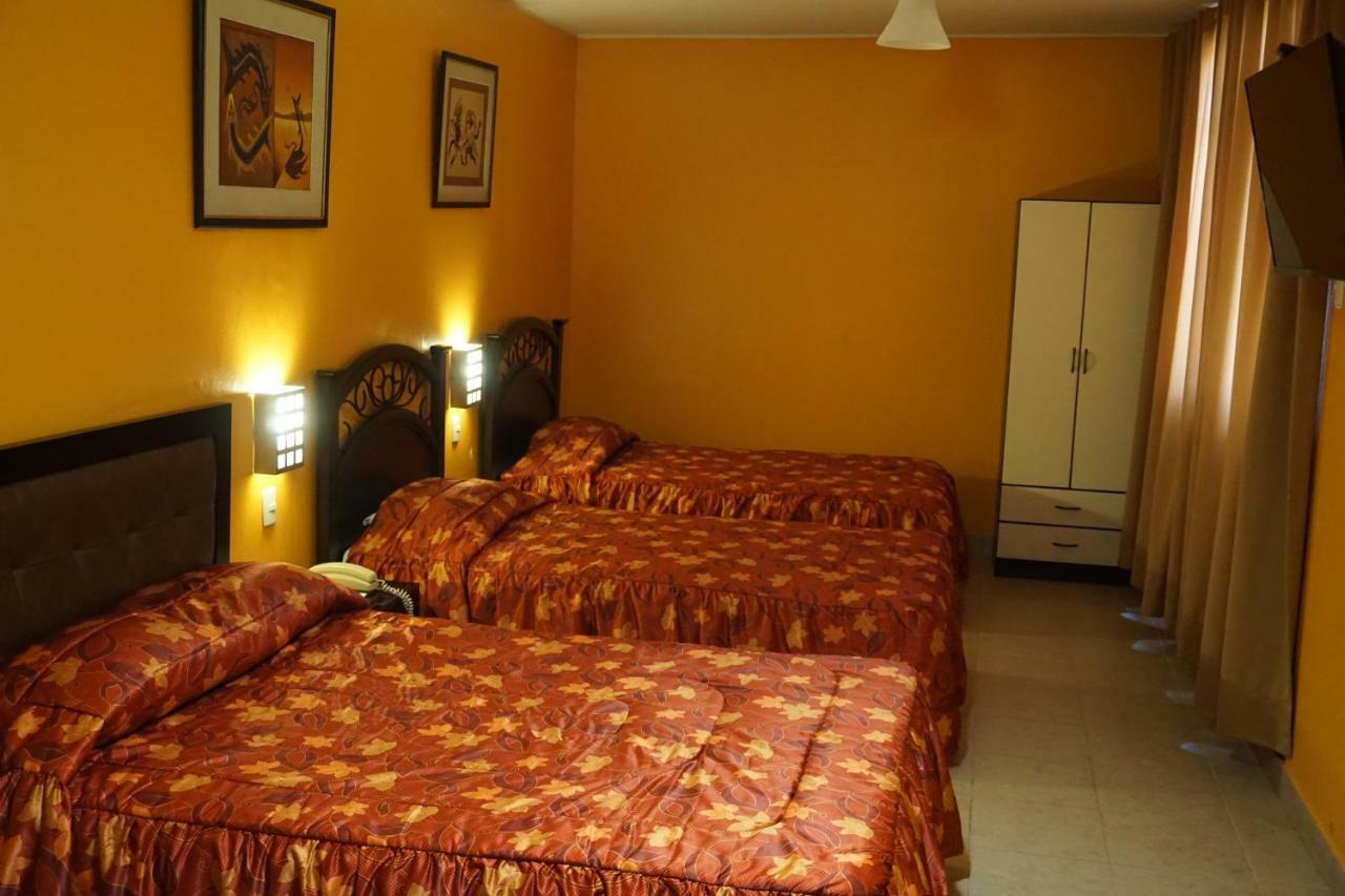 Hotel Santa Maria Lima Buitenkant foto