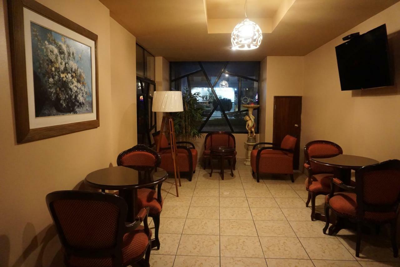Hotel Santa Maria Lima Buitenkant foto